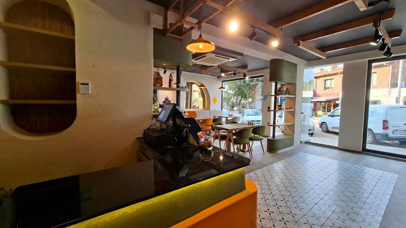 MANTYKA Gastro Market - Cafe & Restaurant