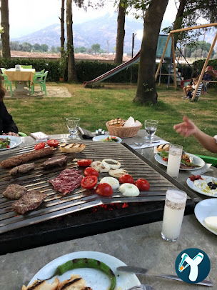 Çınar Altı