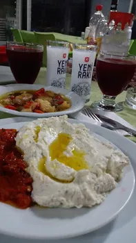 Çınar Altı resimleri