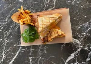 Hindili & Yumurtalı The House Tost