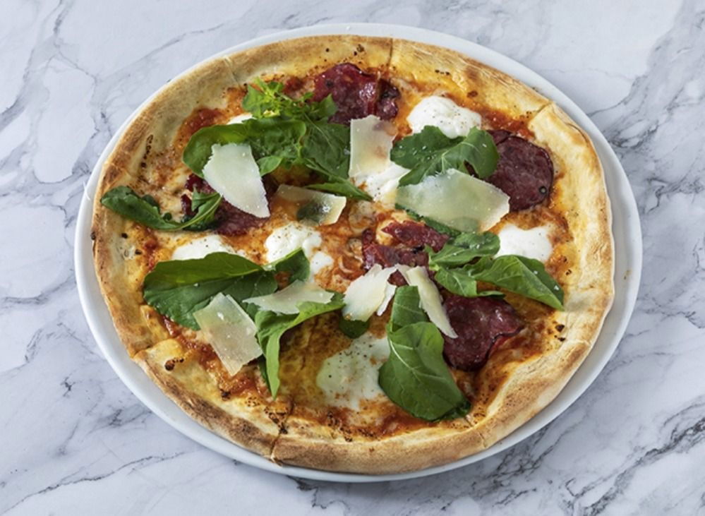 Mozzarella & Pepperoni Pizza