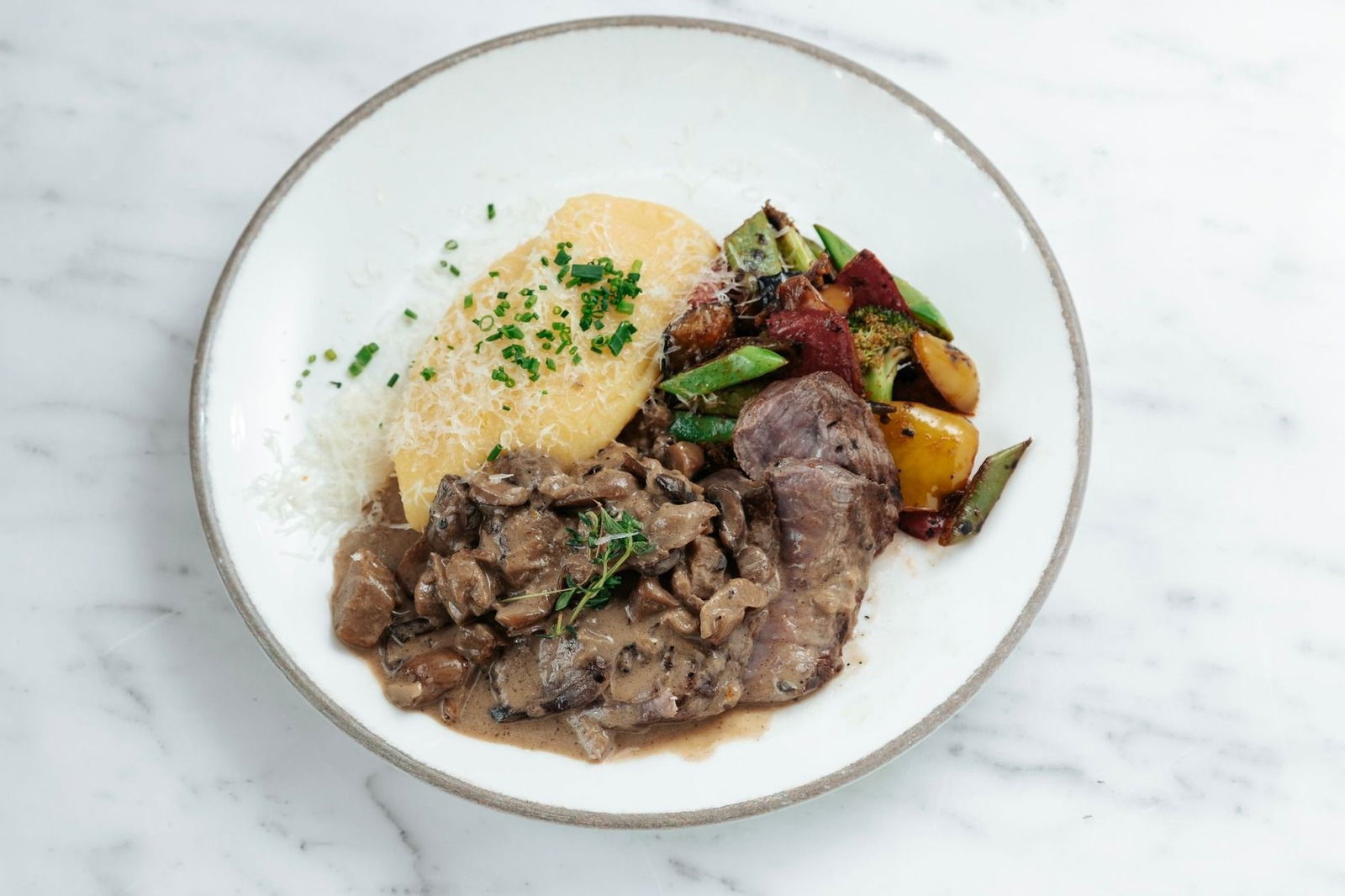 Kremalı Mantar Soslu Izgara Dana Bonfile