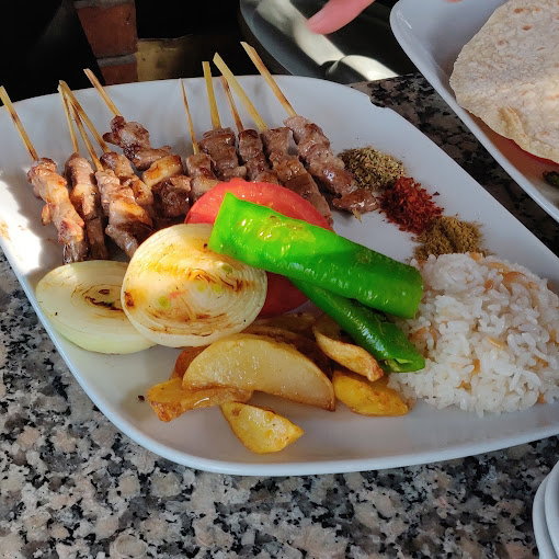 Altıpramit Restoran