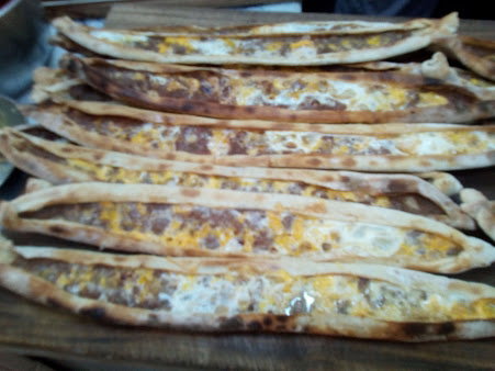 Gel Gör Gari Pide Salonu Sarnıç