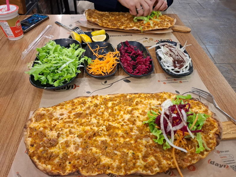Dayı Kürek Lahmacun (İLkadım)