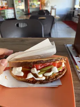 Kırıntı Tost Evi resimleri