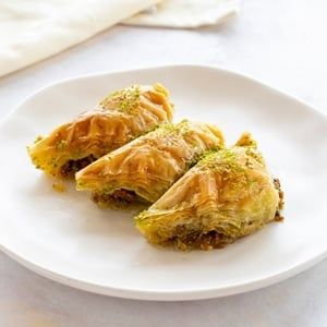 Mado Fıstıklı Şöbiyet (500 gr.)