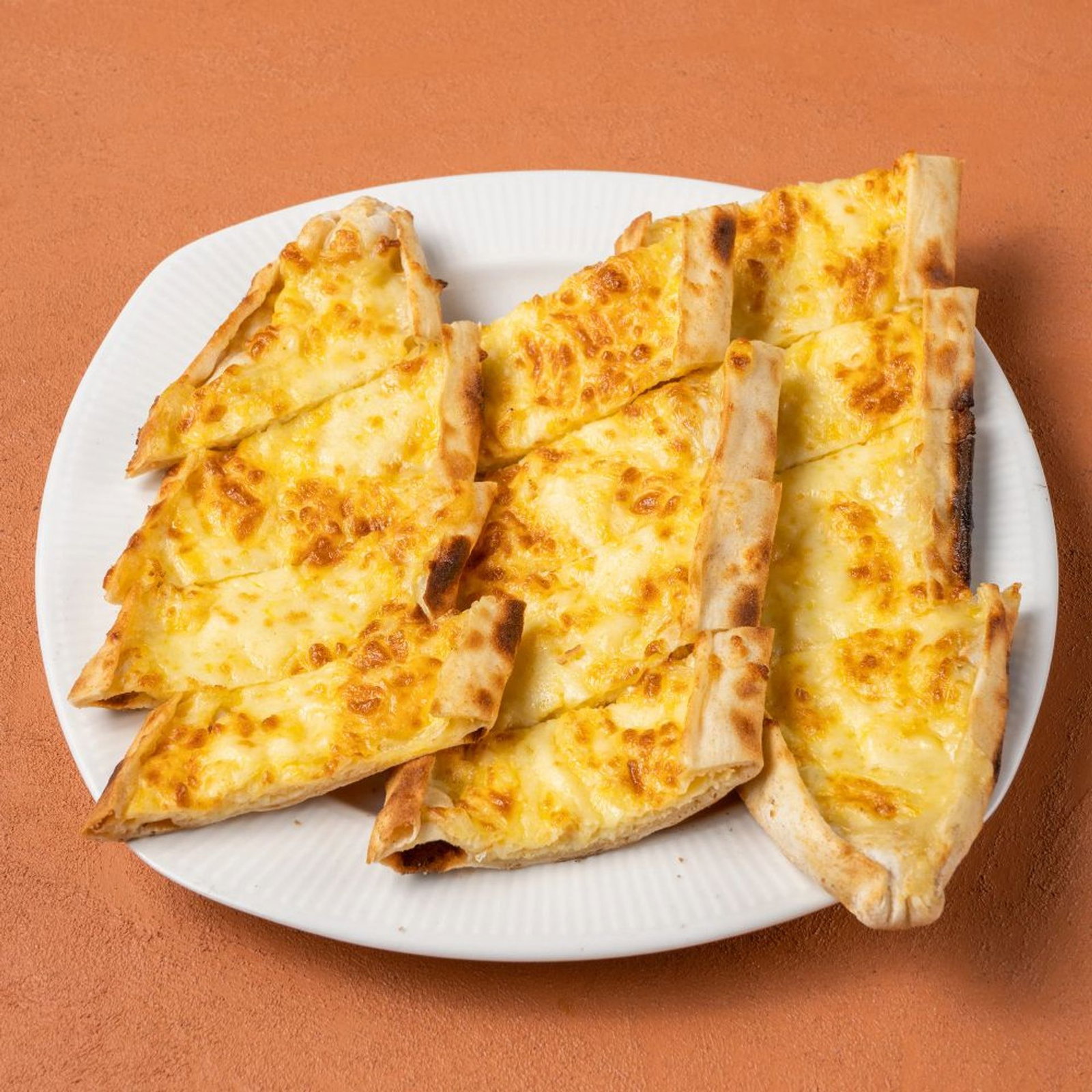 Beyaz Peynirli Kaşarlı Domatesli Biberli Pide (Açık)