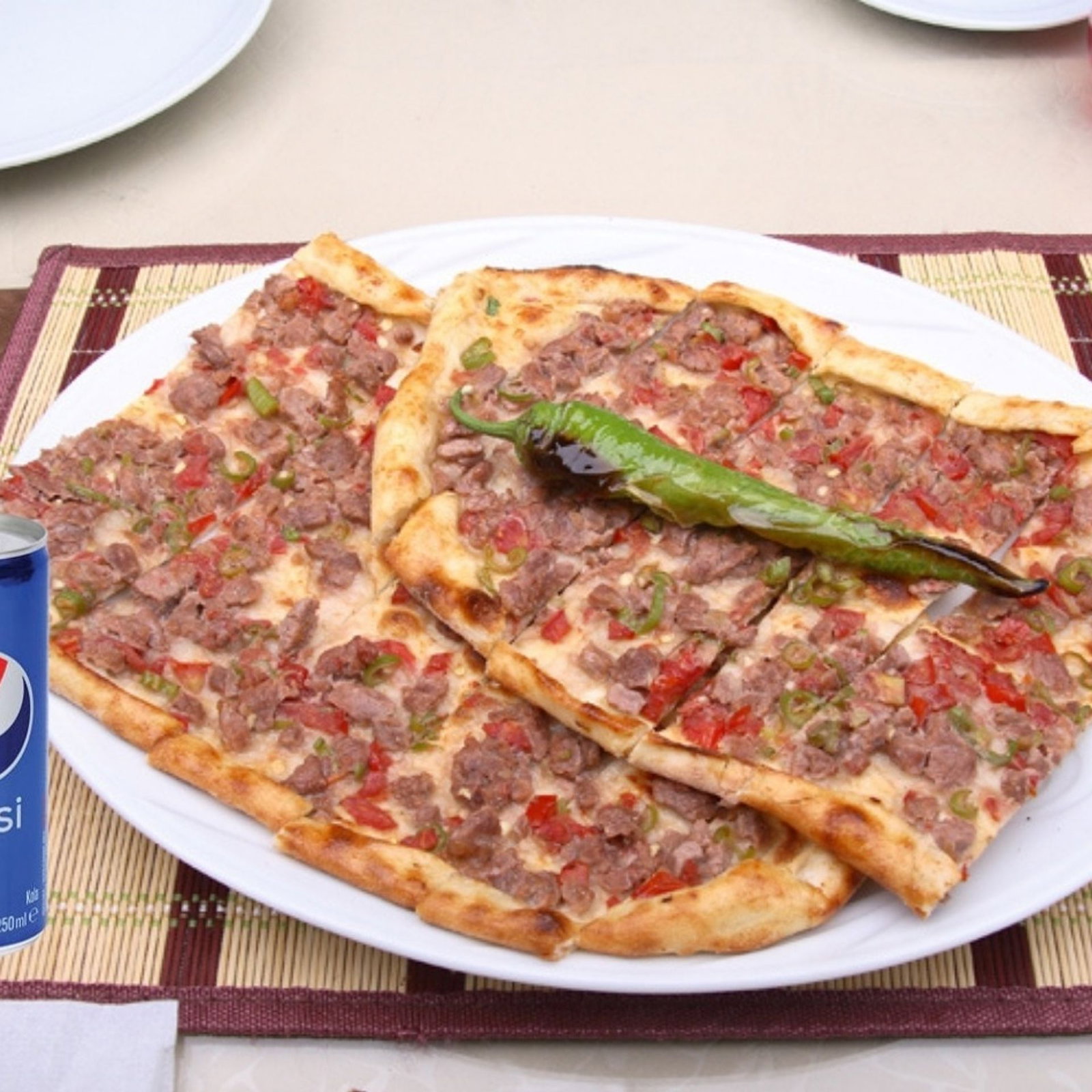 Kuşbaşılı Pide Menü
