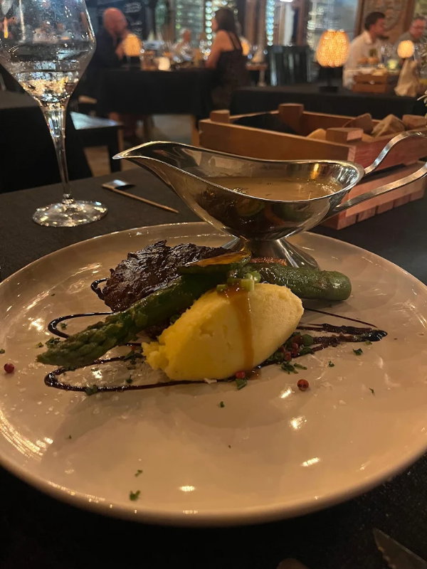 Izela Restaurant