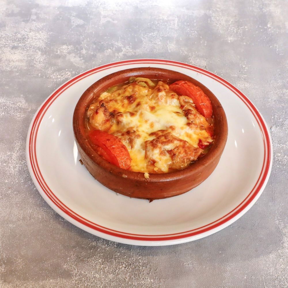 Kiremitte Kaşarlı Tavuk Şiş