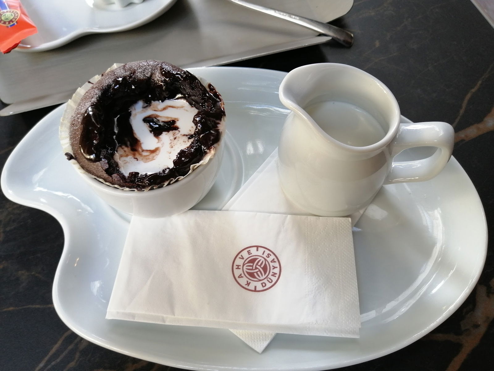 Kahve Dünyası - Adana Ziyapaşa