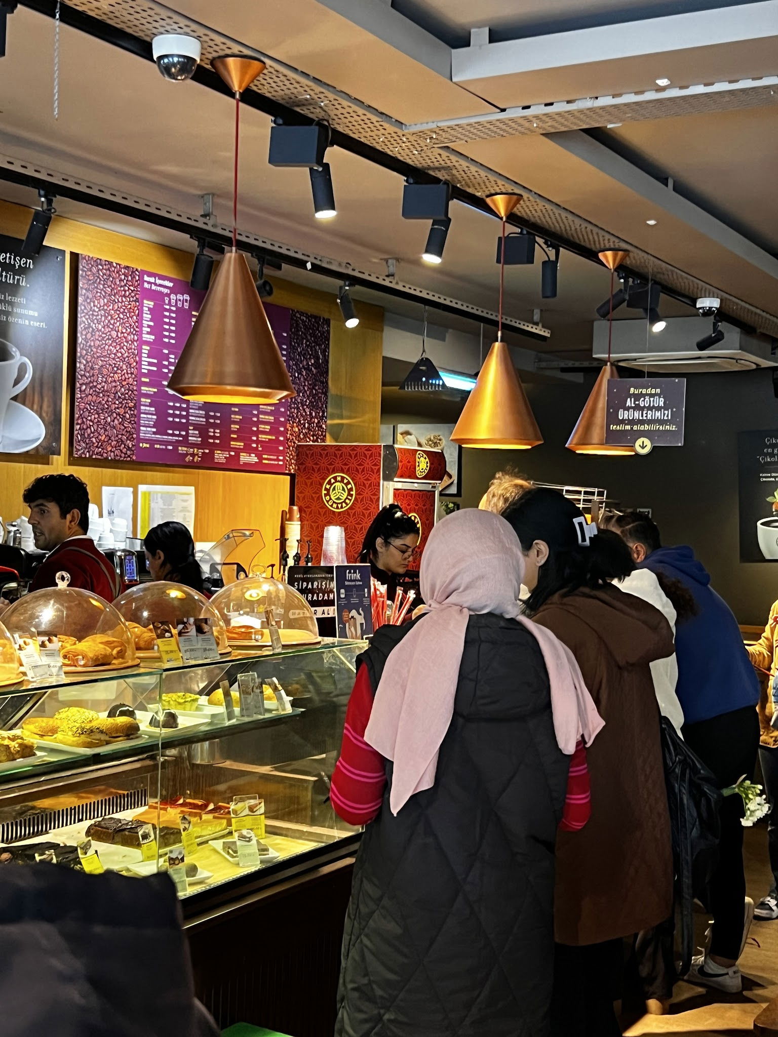 Kahve Dünyası - Adana Ziyapaşa