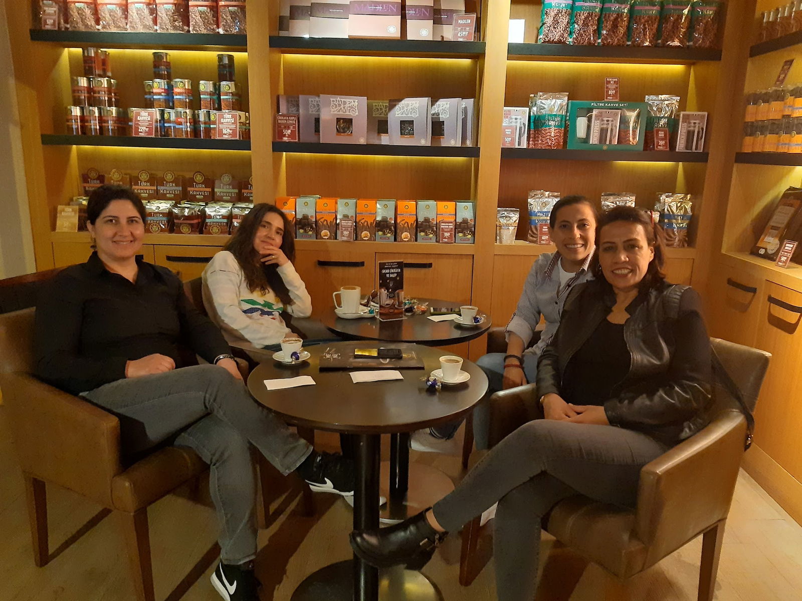 Kahve Dünyası - Adana Ziyapaşa