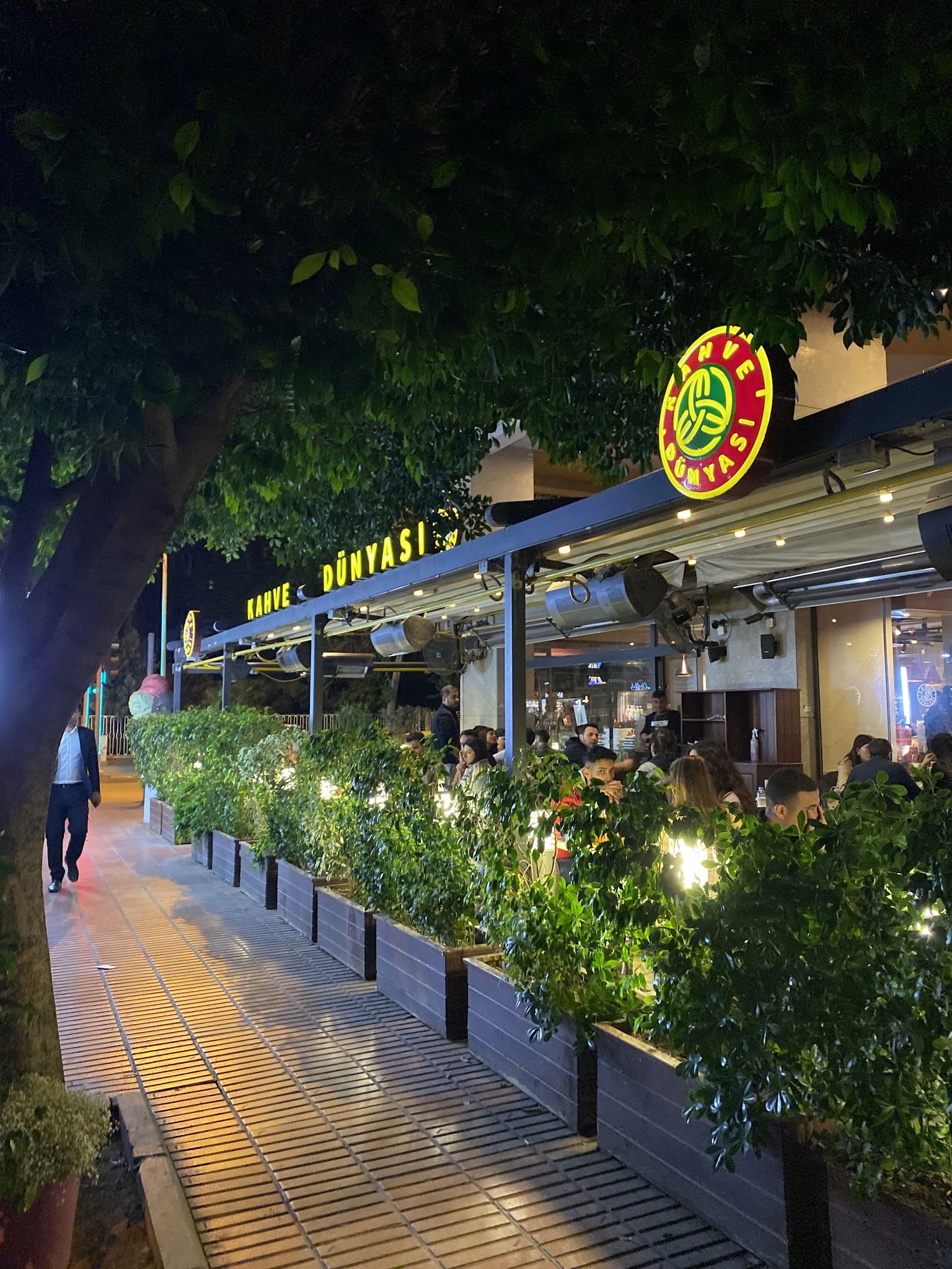 Kahve Dünyası - Adana Ziyapaşa