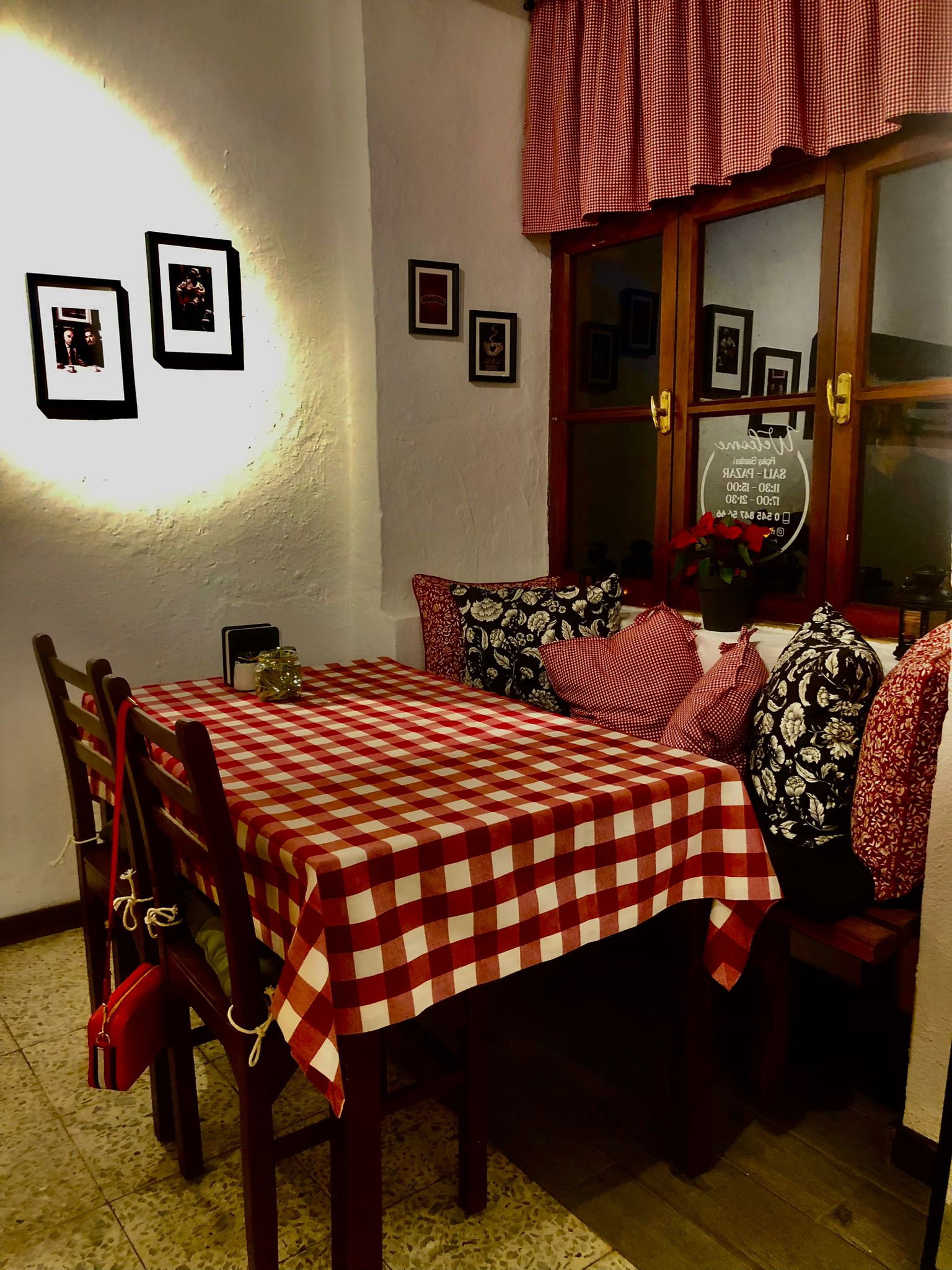 Mammaroma Pizza