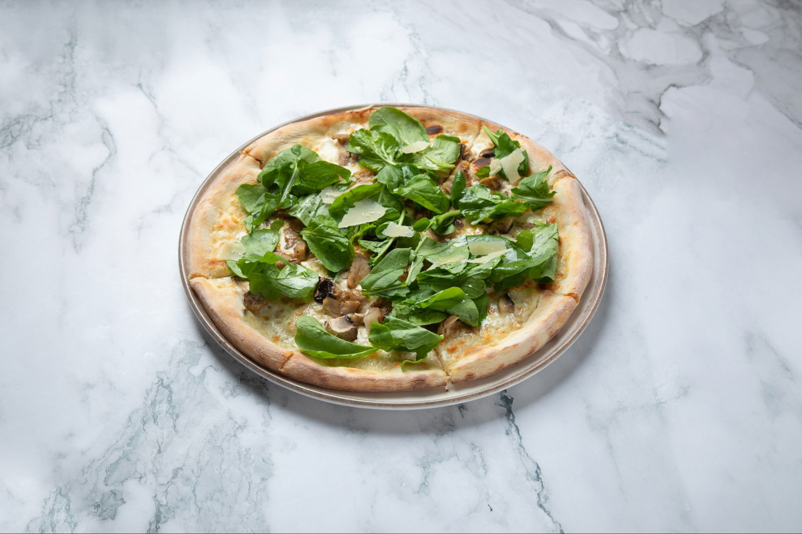 Karışık Dağ Mantarlı Pizza