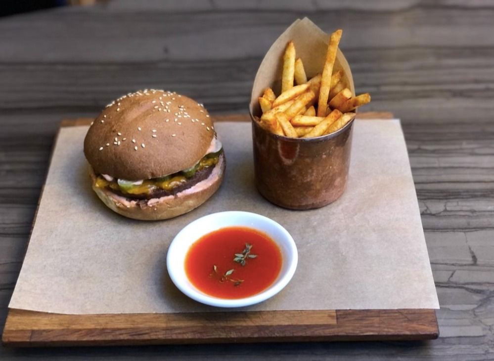 Vegan Cheeseburger