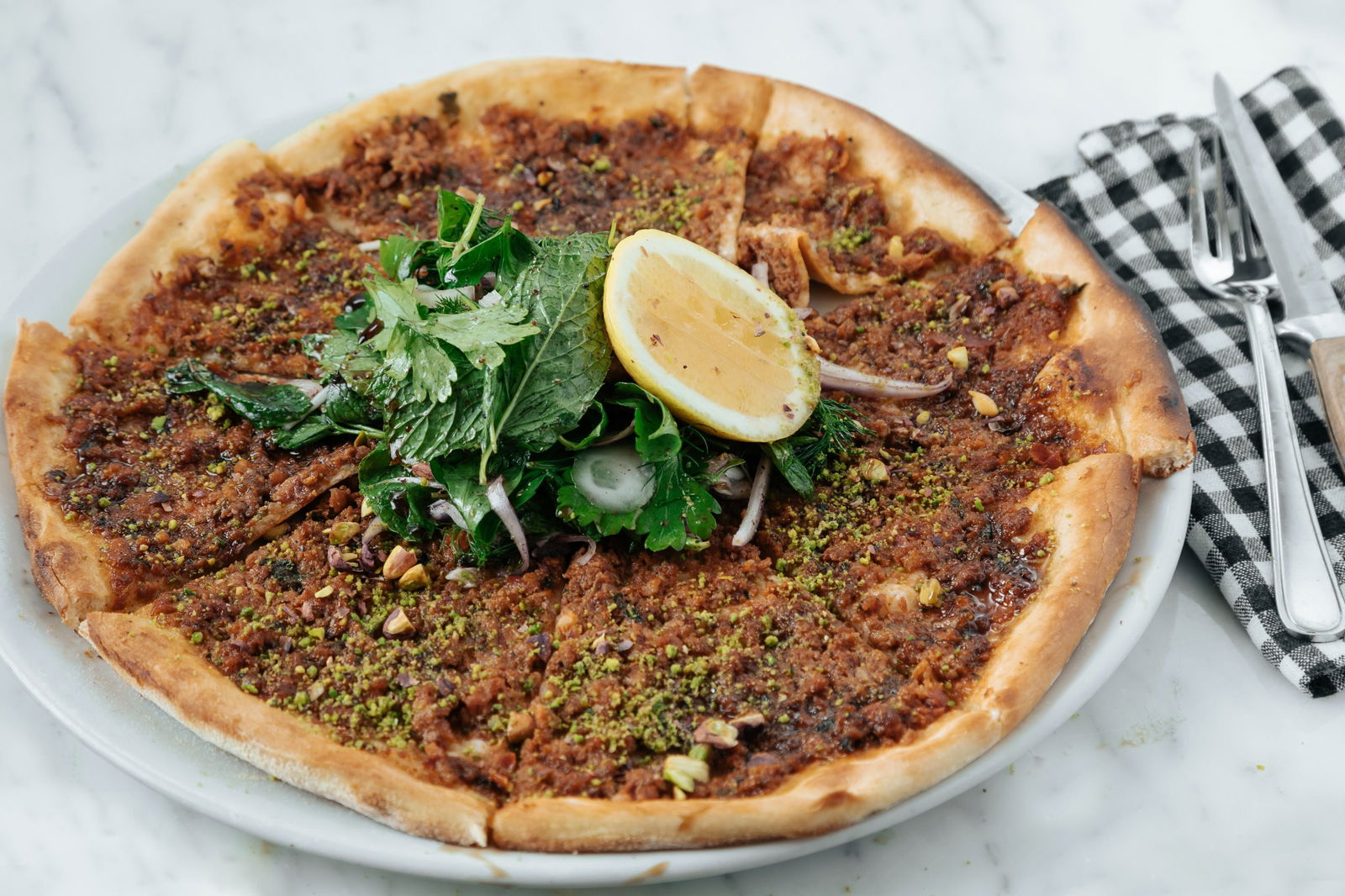 Lahmacun Pizza