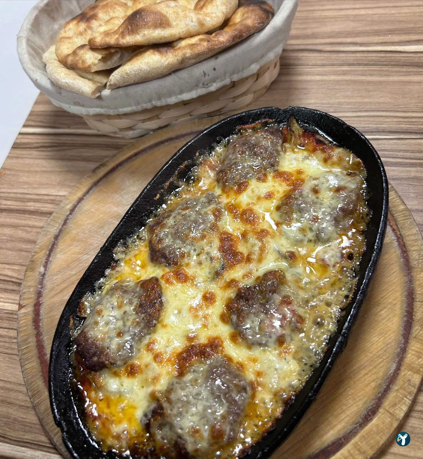 Efsane pide pizza çorba kebap salonu