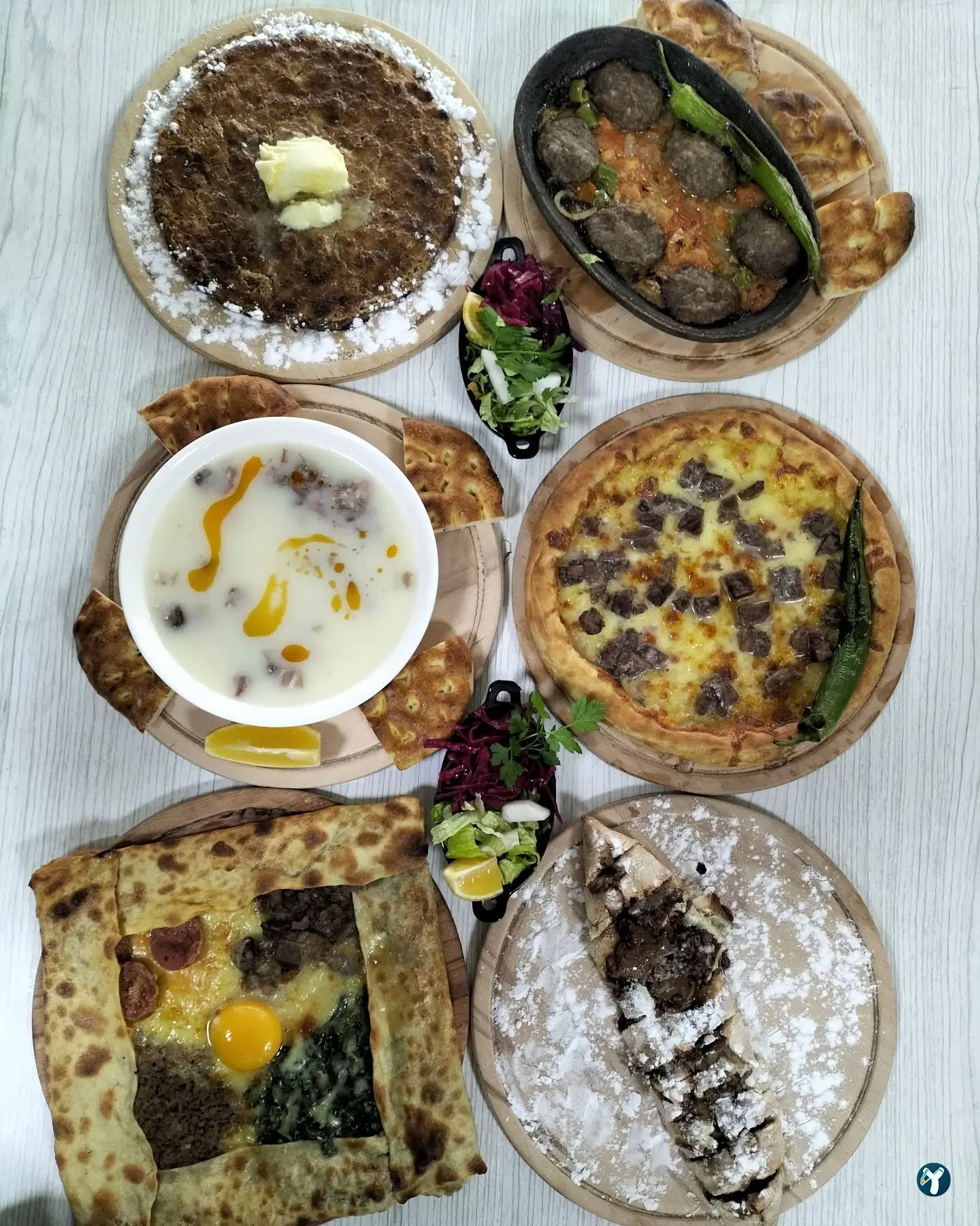 Efsane pide pizza çorba kebap salonu