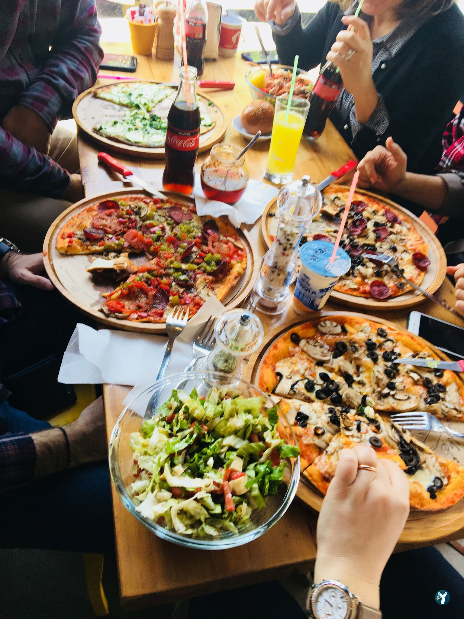 Cafe 2 Pizza&Burger Restaurant
