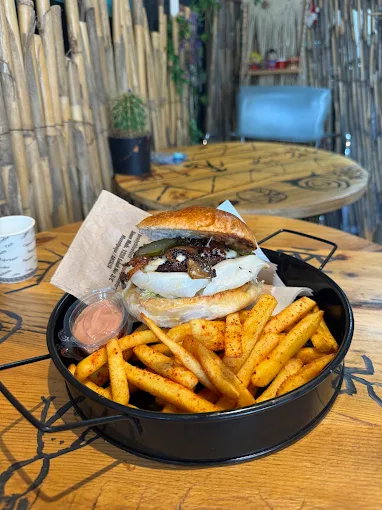 Booby Burger