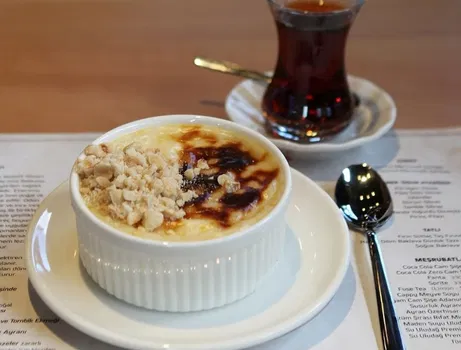 Latife Döner resimleri