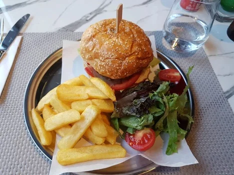 Anba Sports Bar & Grill resimleri