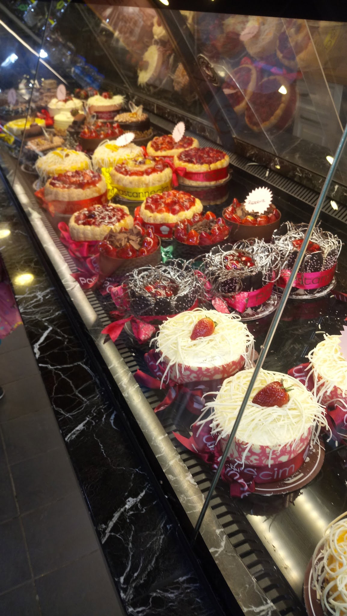 Pastanneci̇m & Erci̇yes Börek Elvankent