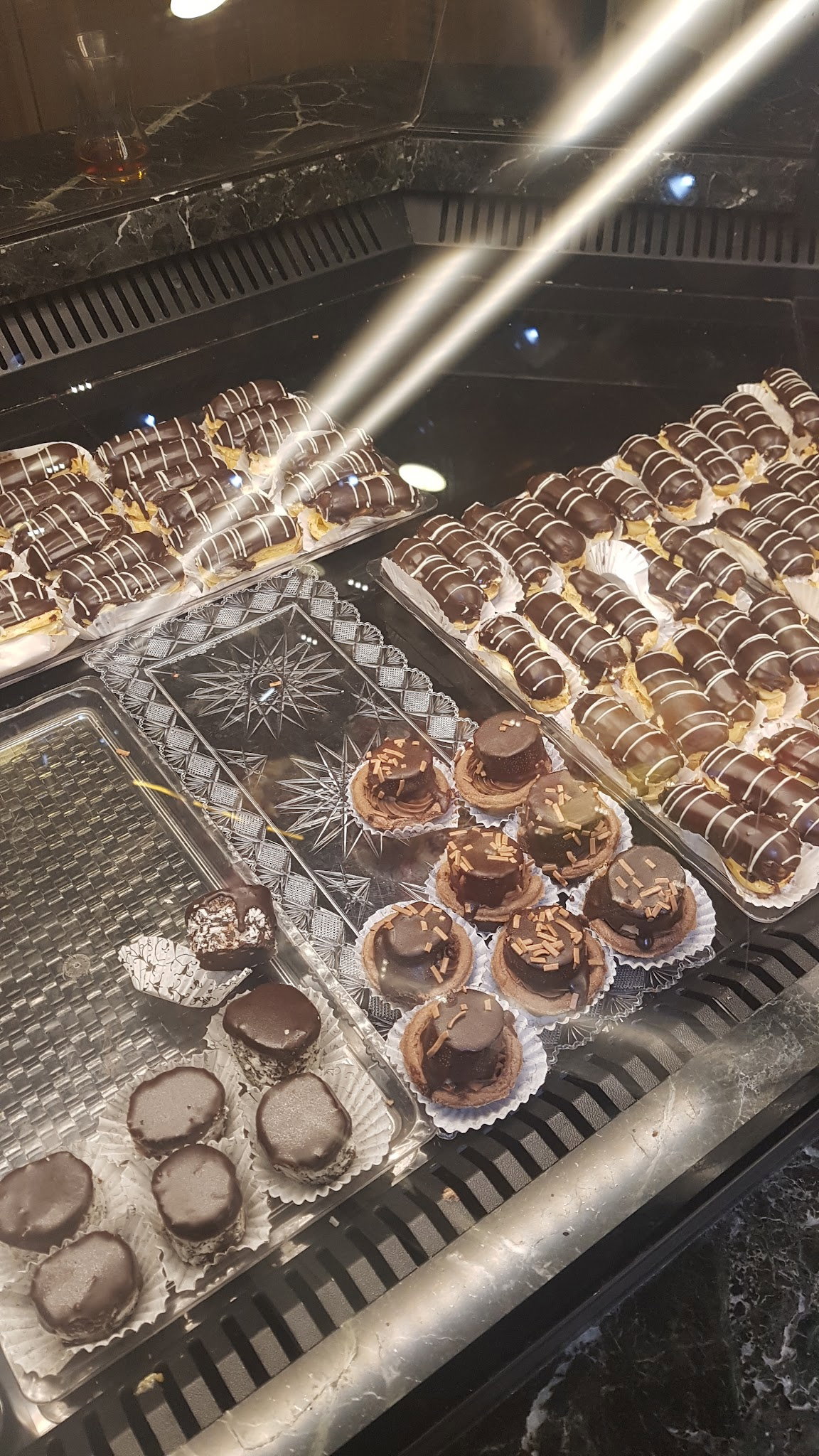 Pastanneci̇m & Erci̇yes Börek Elvankent