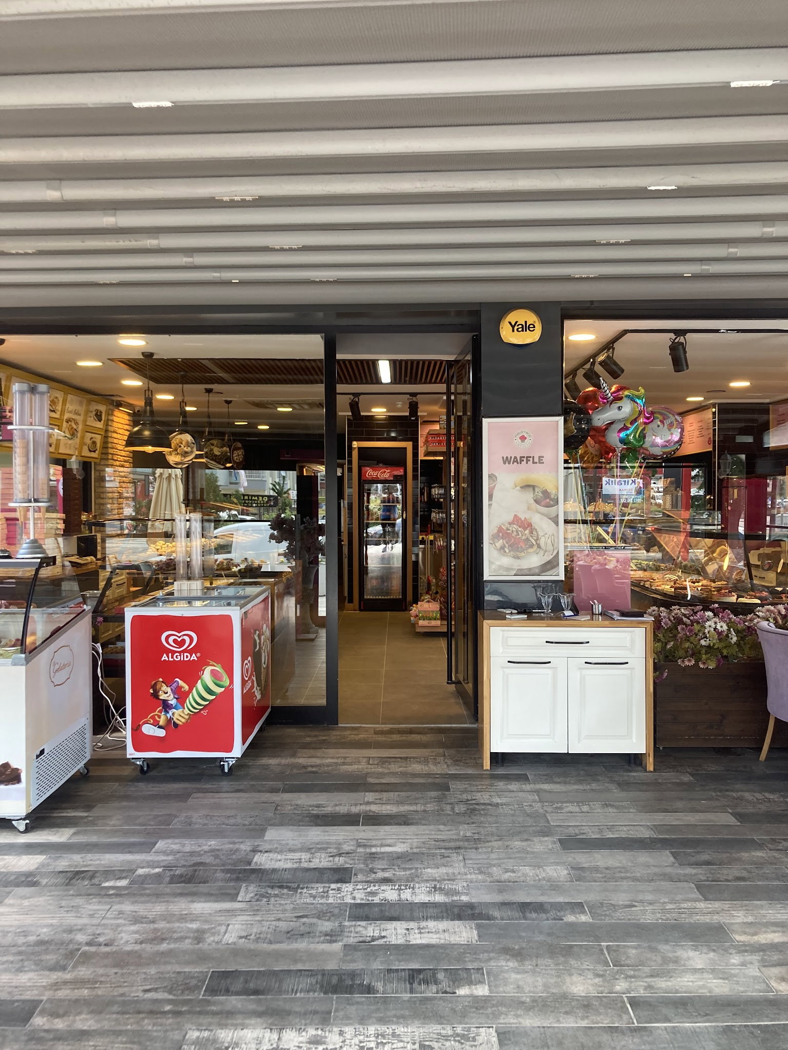 Pastanneci̇m & Erci̇yes Börek Elvankent