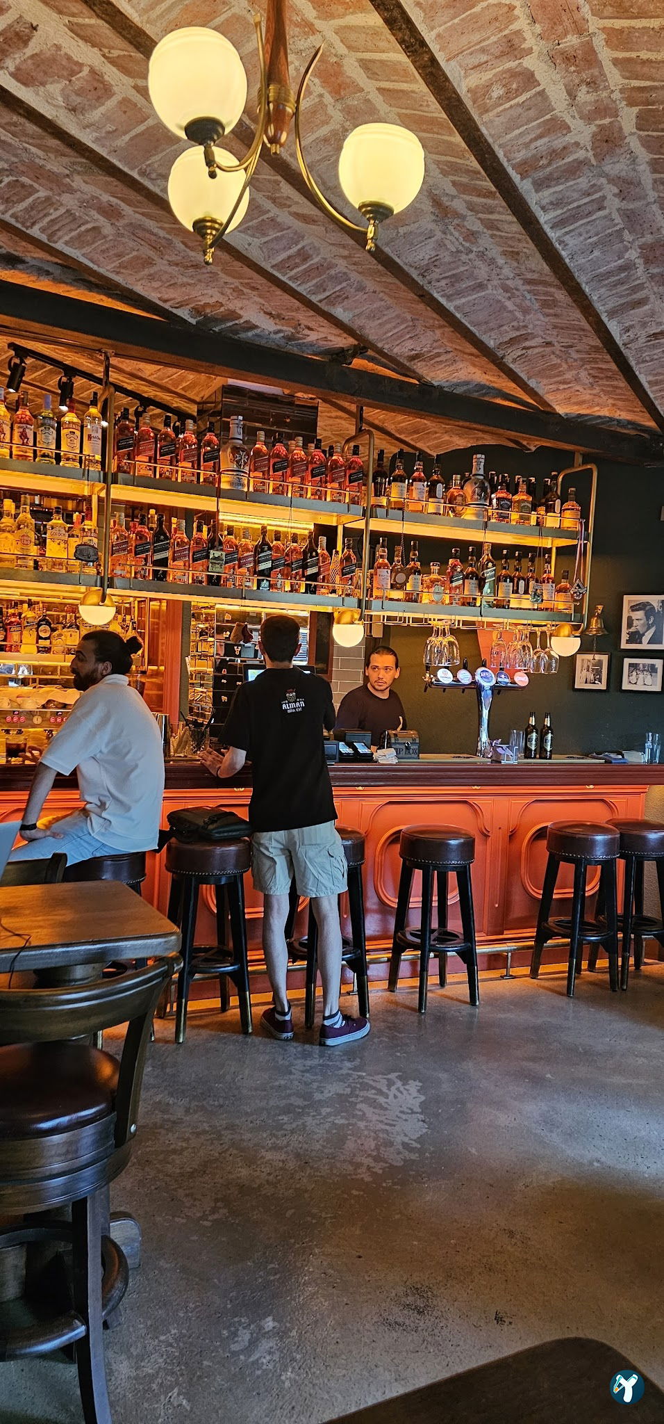 Alman Cafe Valikonağı