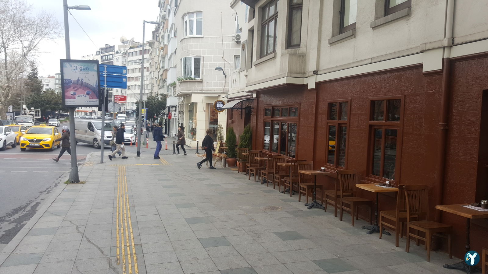 Alman Cafe Valikonağı