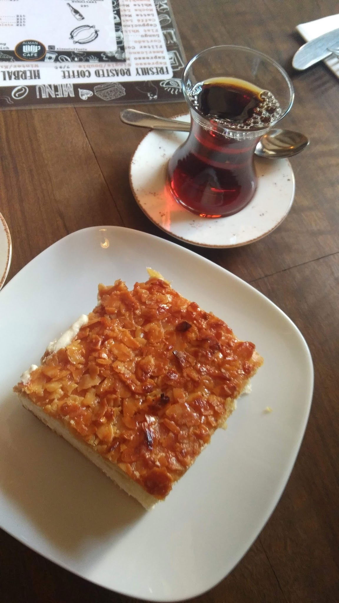 Alman Cafe Valikonağı