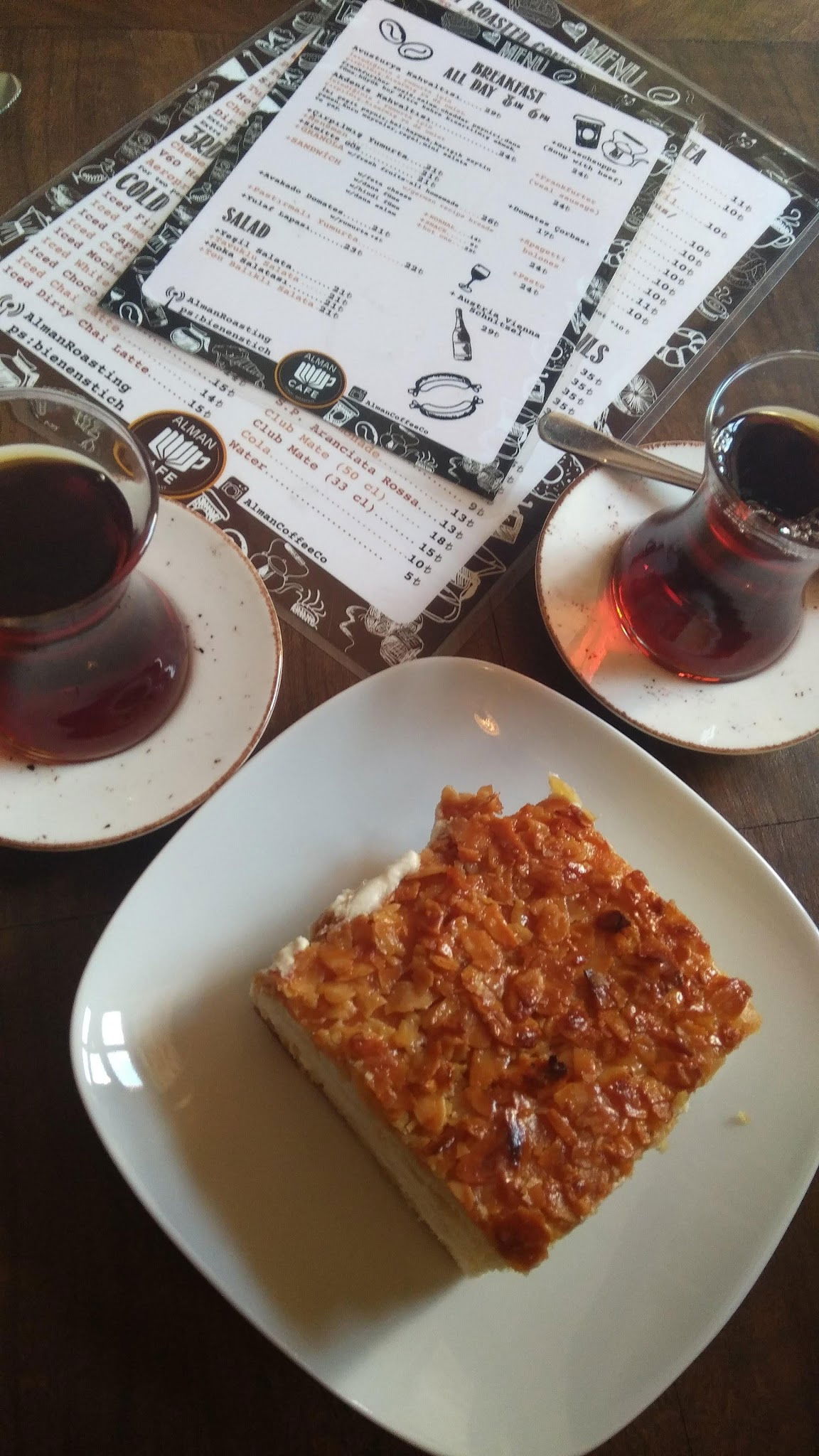 Alman Cafe Valikonağı