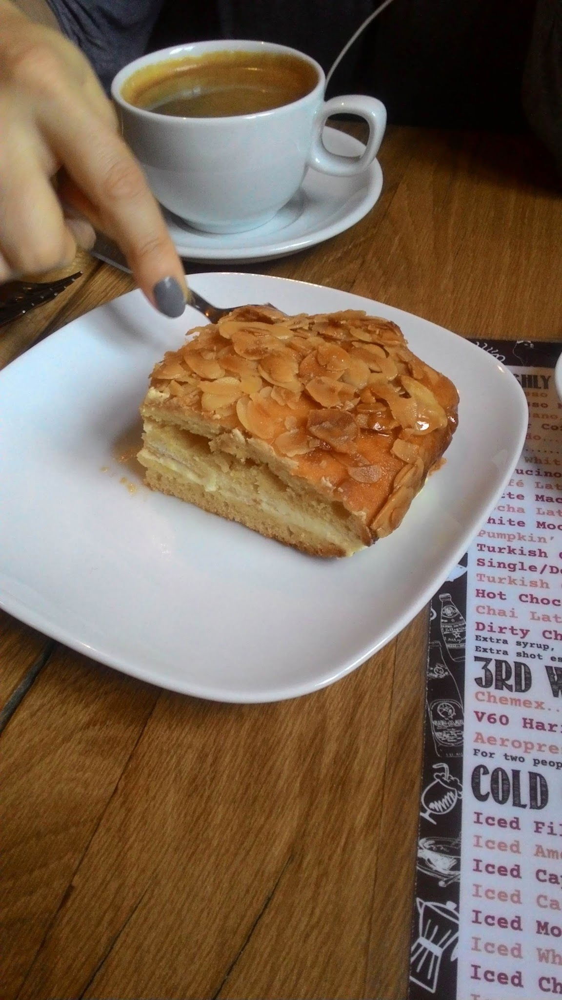 Alman Cafe Valikonağı