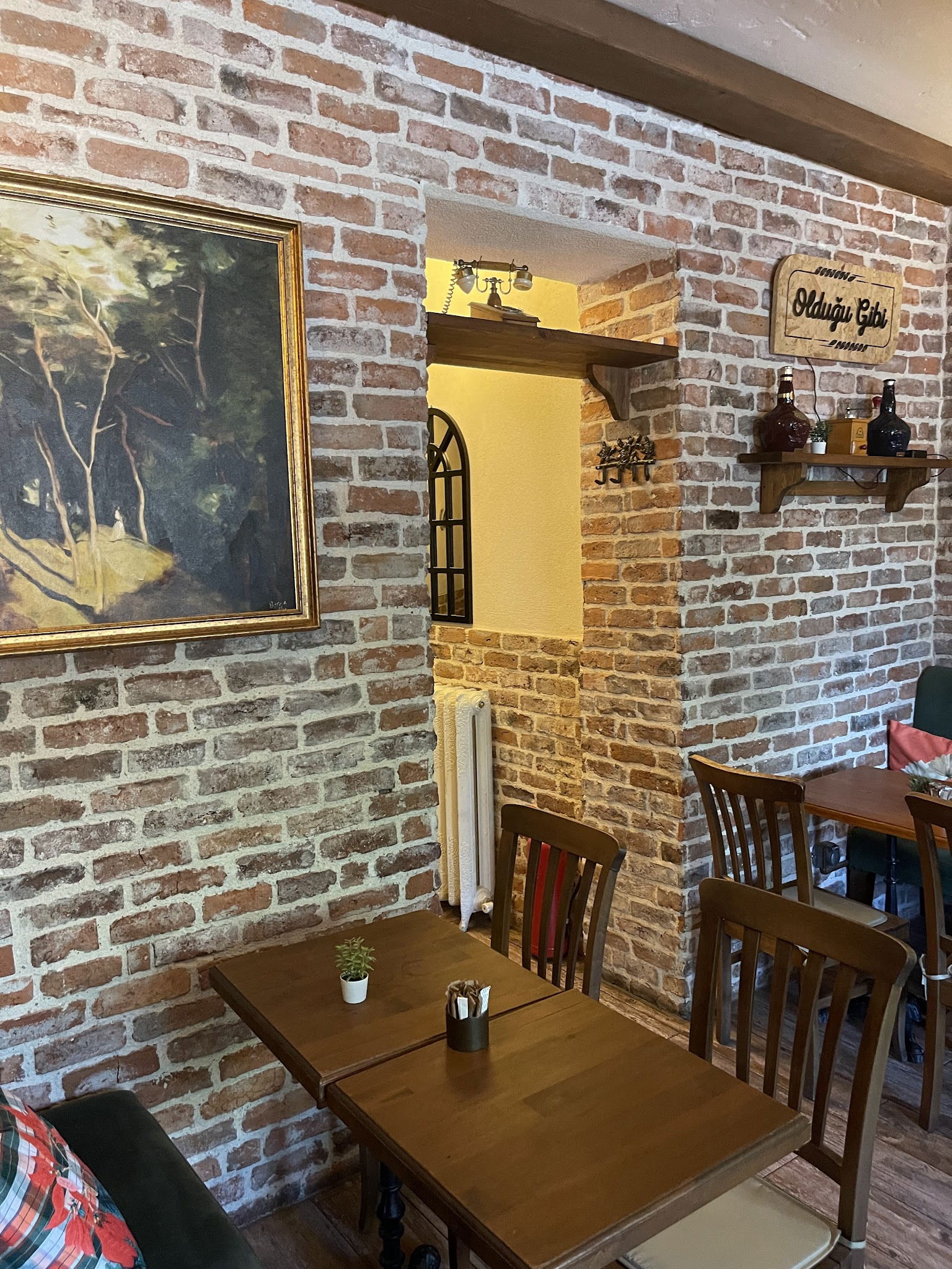 Alman Cafe Valikonağı