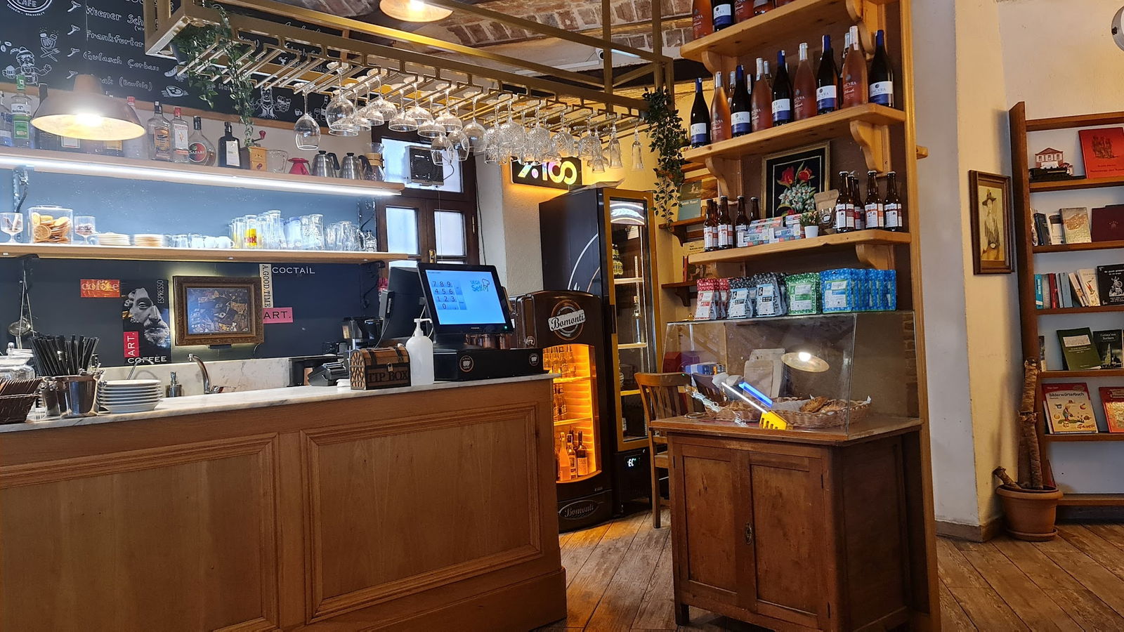 Alman Cafe Valikonağı