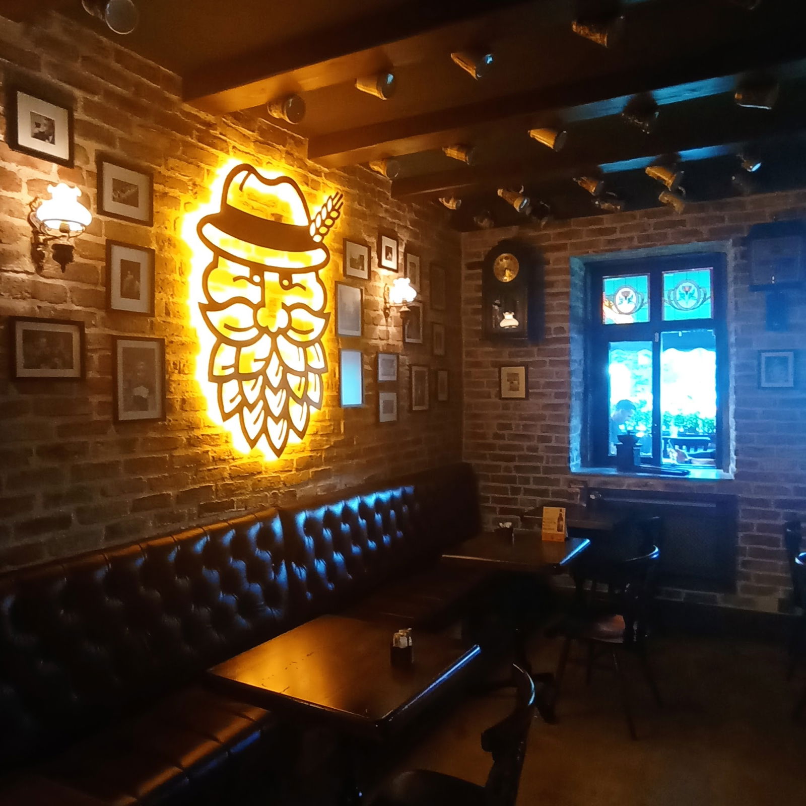 Alman Cafe Valikonağı