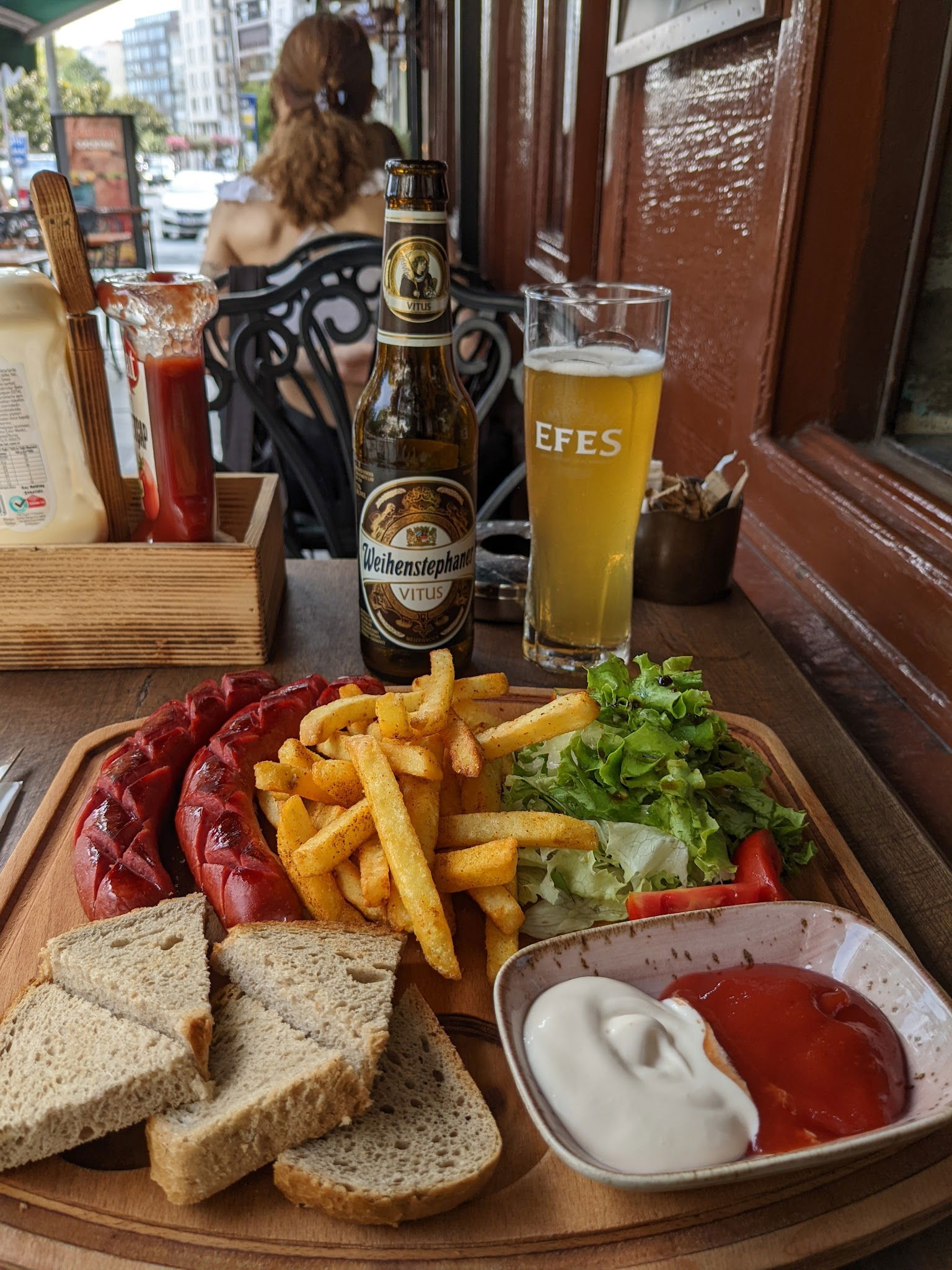 Alman Cafe Valikonağı