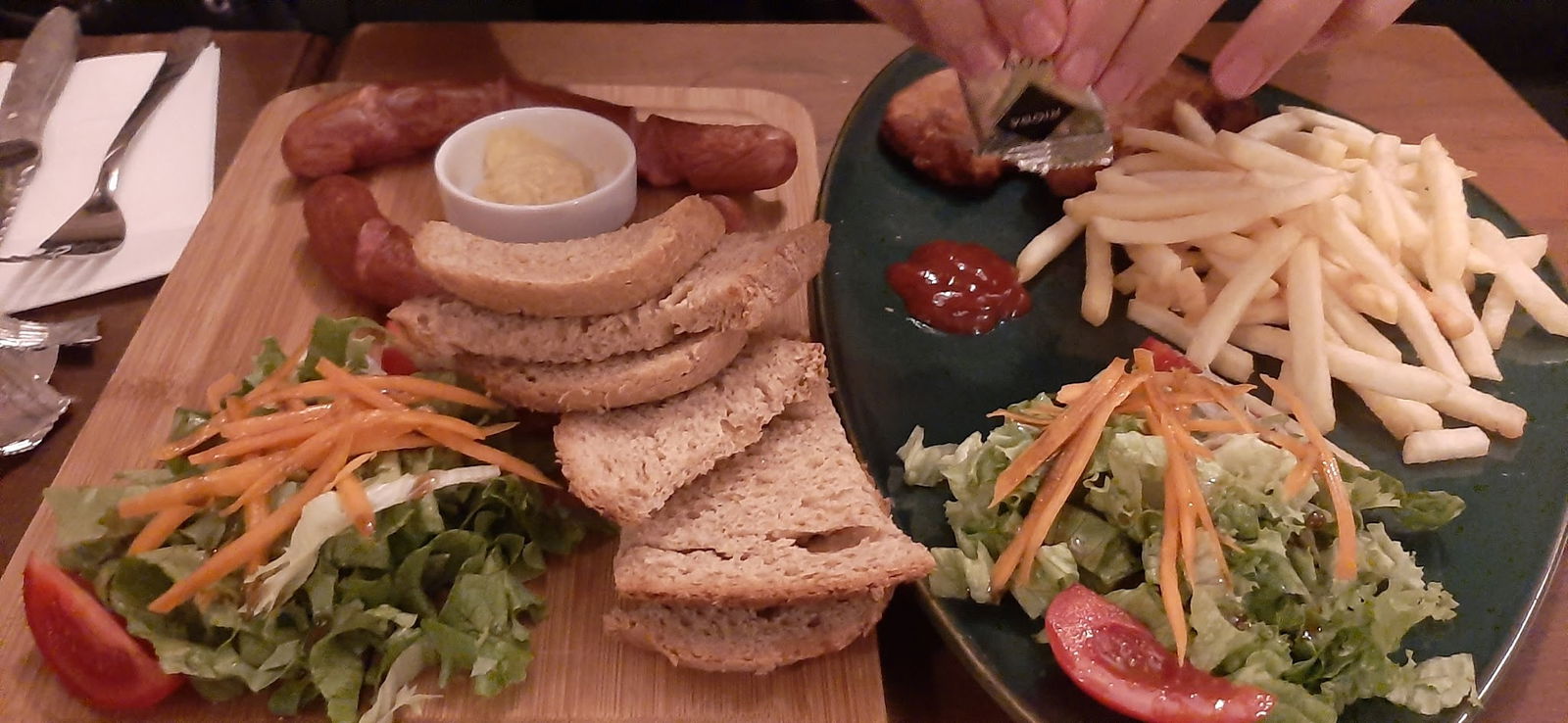 Alman Cafe Valikonağı