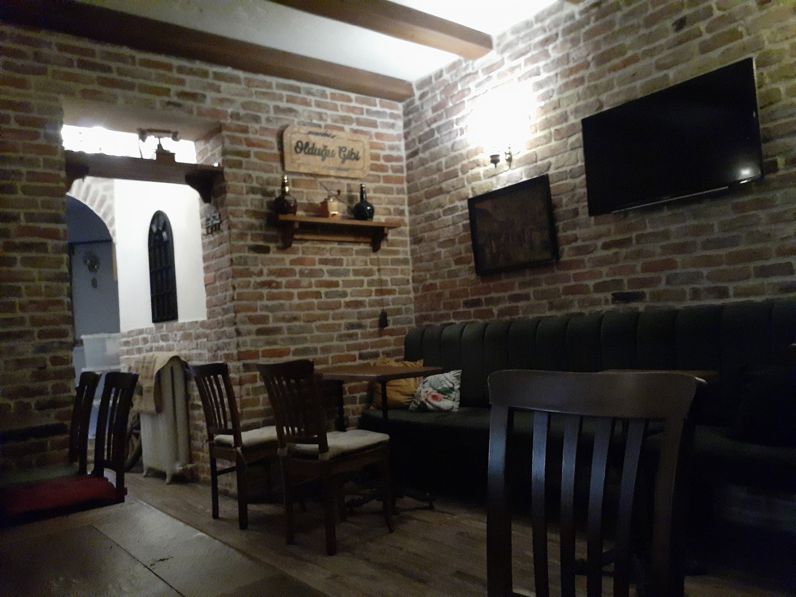 Alman Cafe Valikonağı