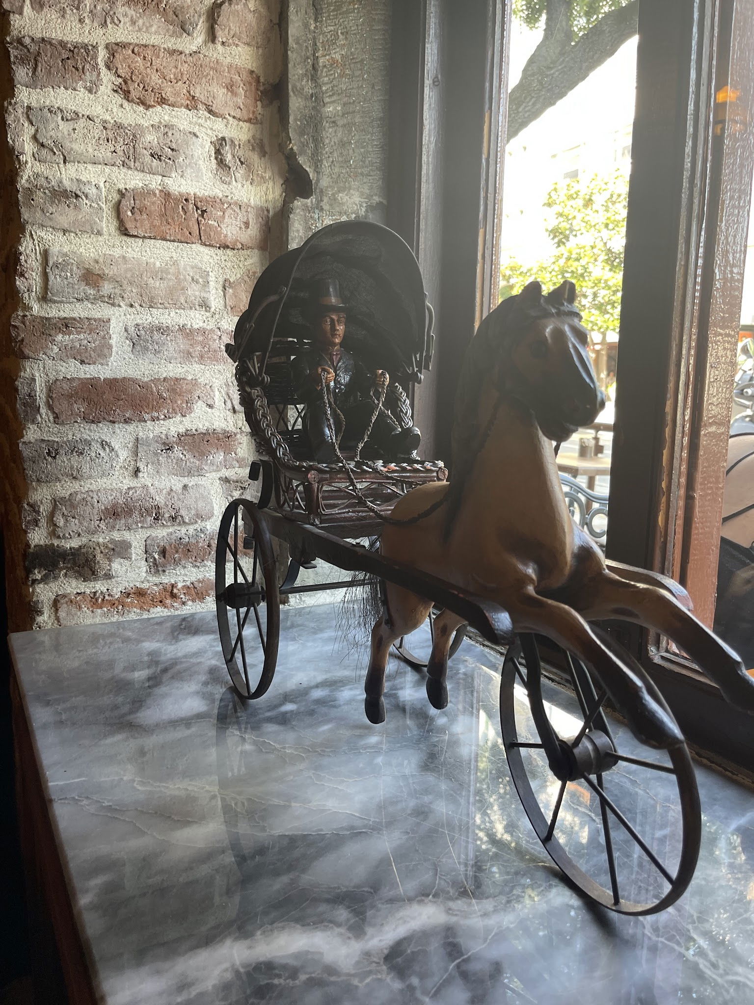 Alman Cafe Valikonağı