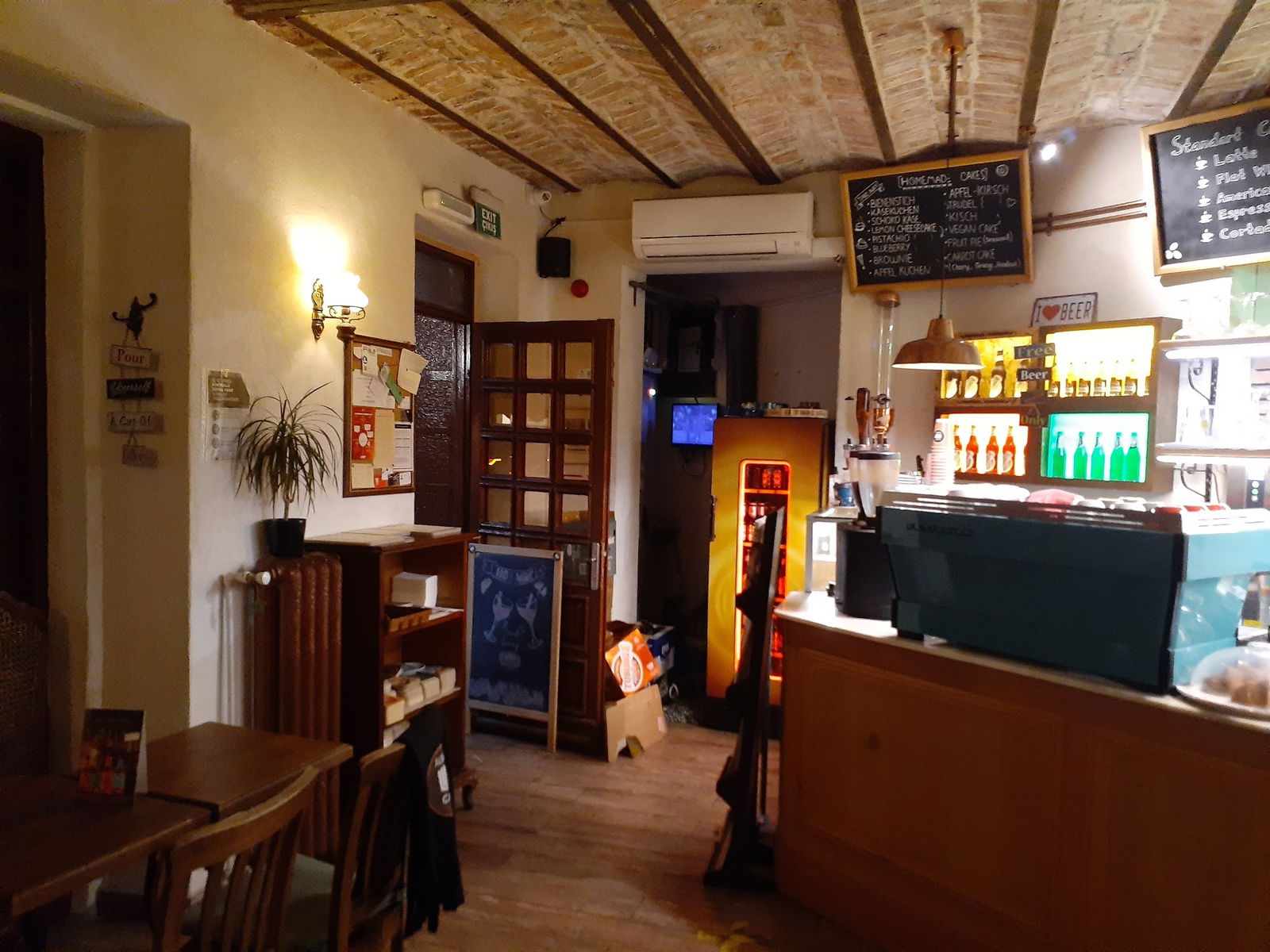 Alman Cafe Valikonağı