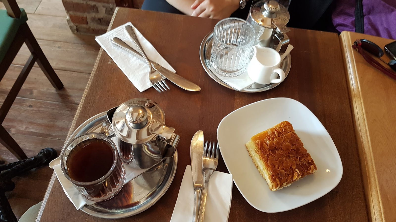 Alman Cafe Valikonağı