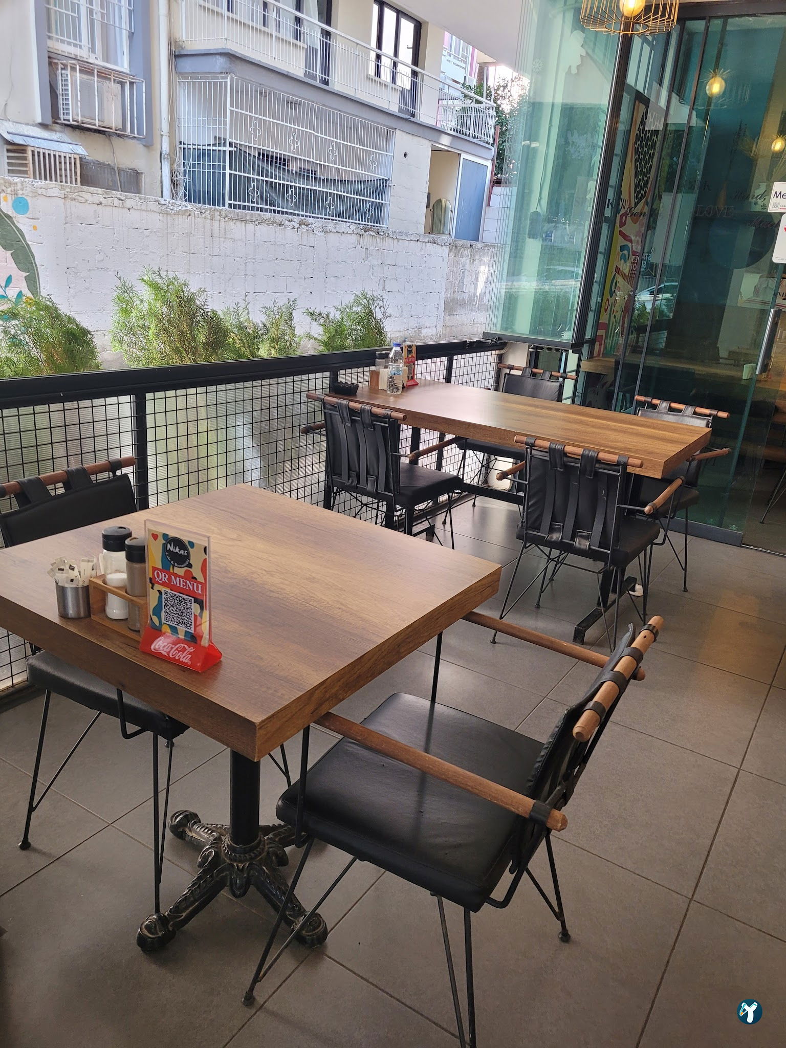 Nikas Cafe