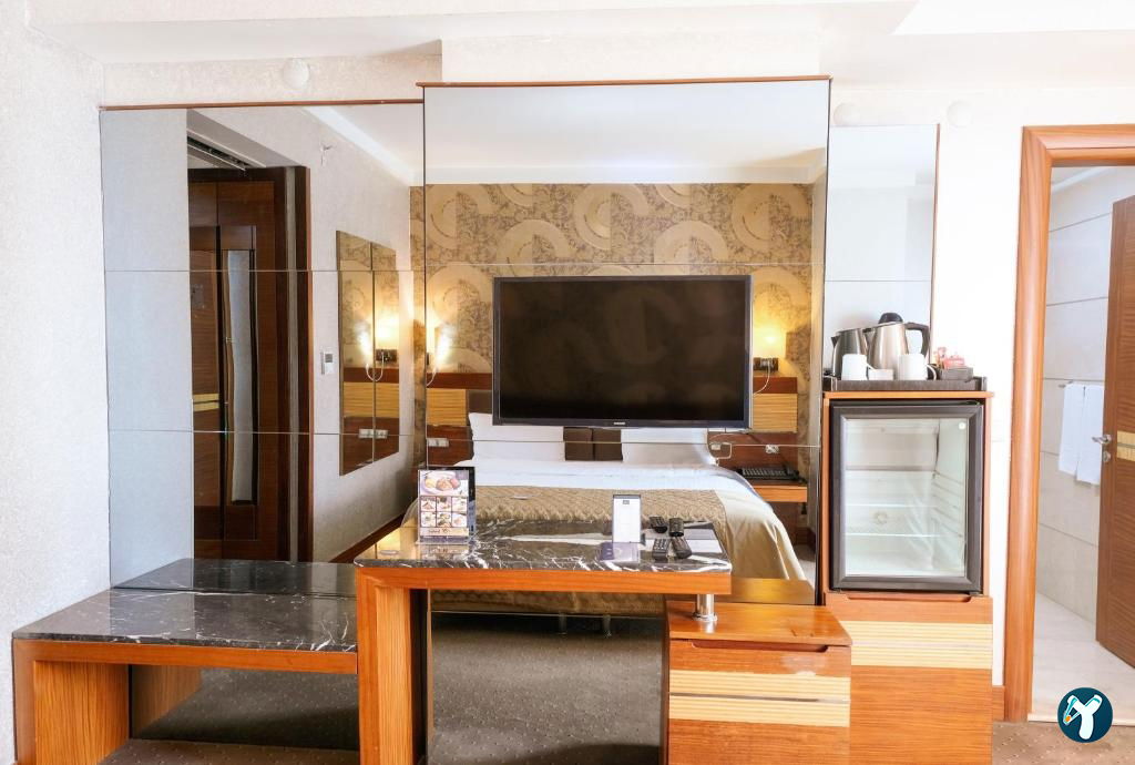 Armis Hotel