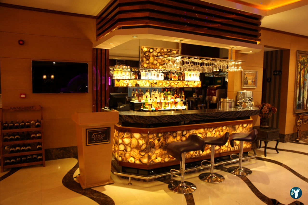 Armis Hotel