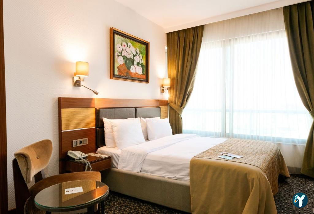 Armis Hotel